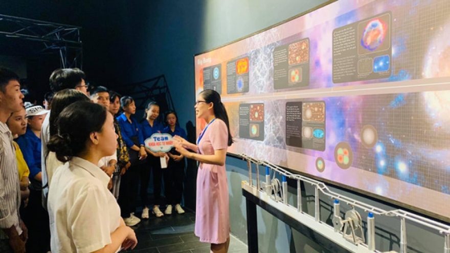 First science tour launched in Vietnam